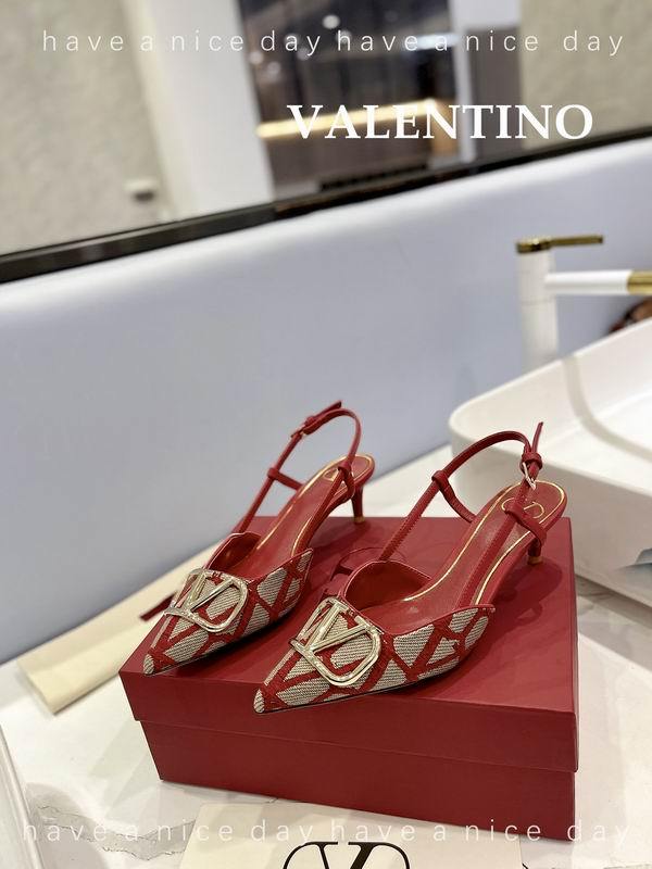 Valentino Women's Shoes 554